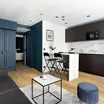 Chic Apartment In Paris 8Th - Near Champs-Elysee